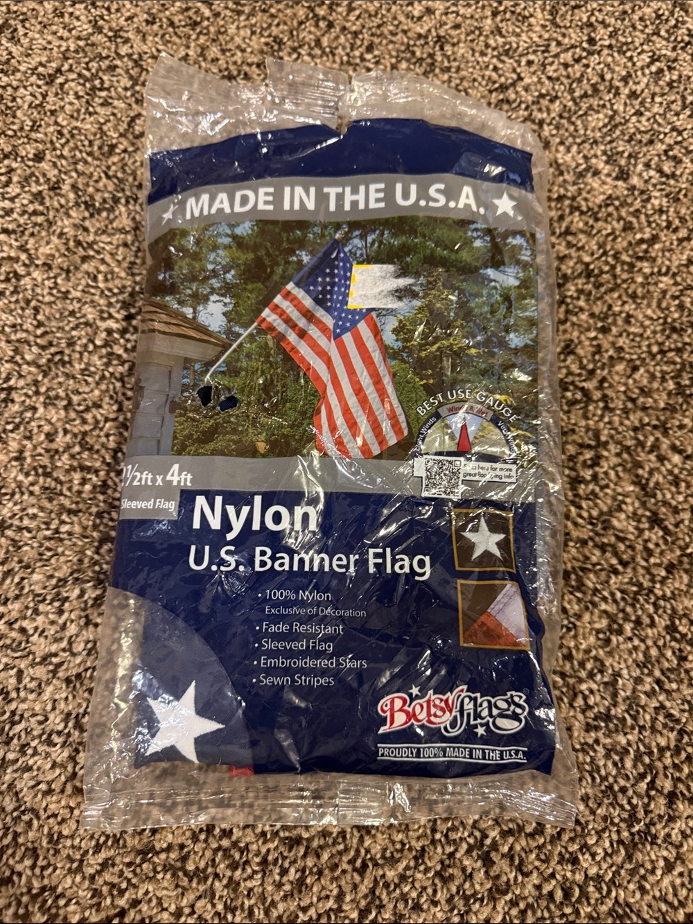 Betsy Flags Nylon U.S. Banner Flag - Red, White & Blue